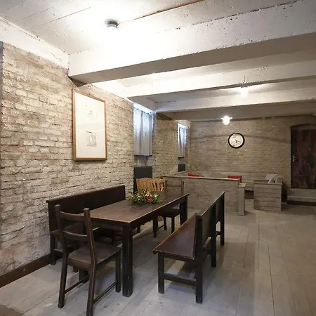 Giotto Apartman *